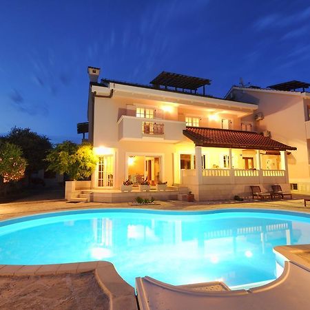 Apartments Villa Marnii Kožino Esterno foto