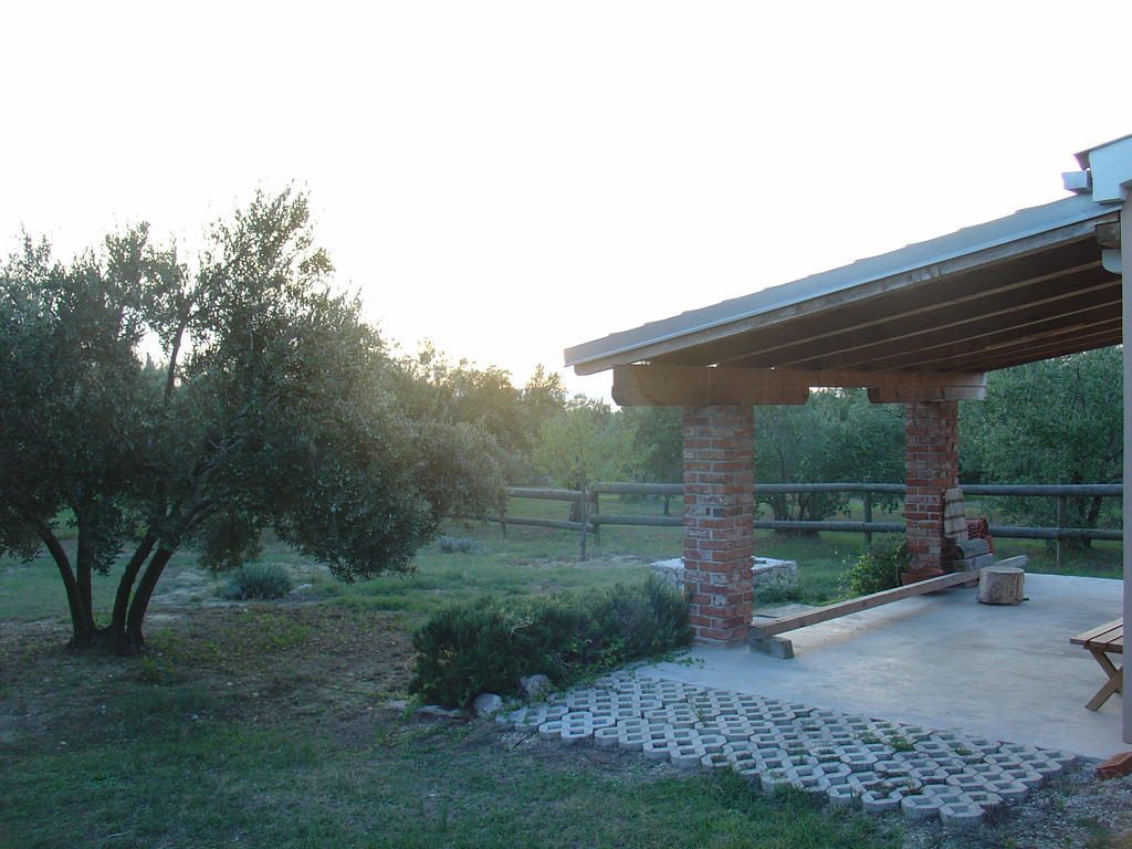 Apartments Villa Marnii Kožino Esterno foto