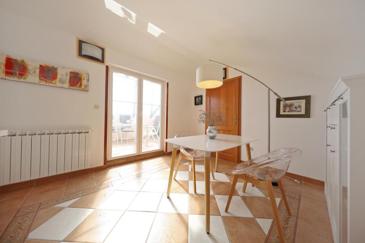 Apartments Villa Marnii Kožino Esterno foto